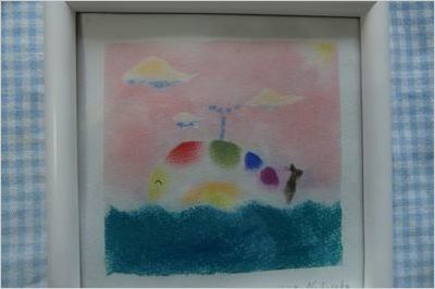 虹色のクジラ　パステル画